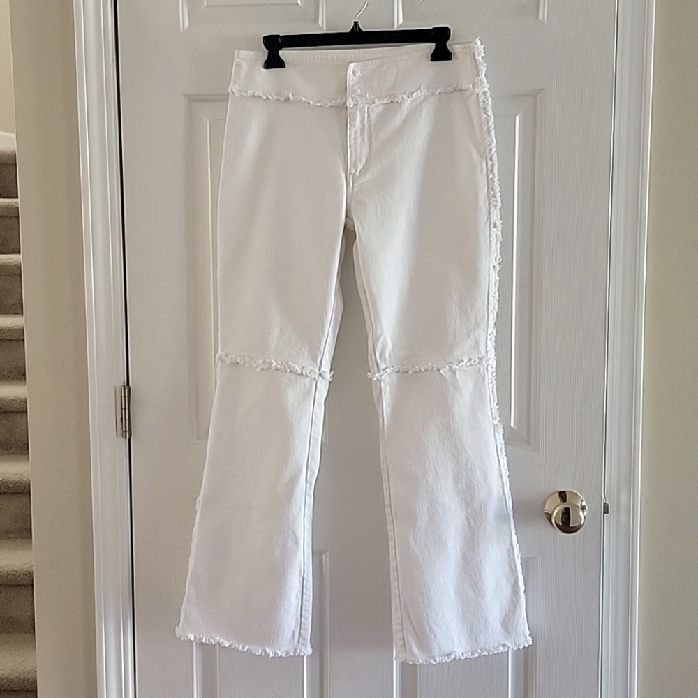 CLIO White Denim Jeans. Size 8